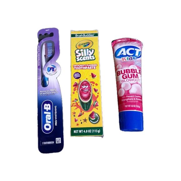 oral b toothbrush Toothpaste Act Bubblegum Kids Crayola Anti-cavity Fluoride new - Picture 1 of 5